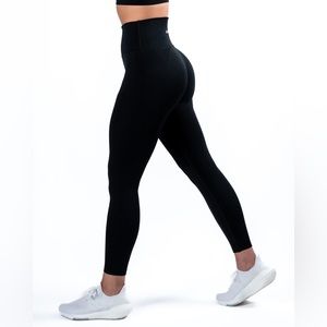 ALPHALETE HALO SEAMLESS HIGH RISE LEGGING